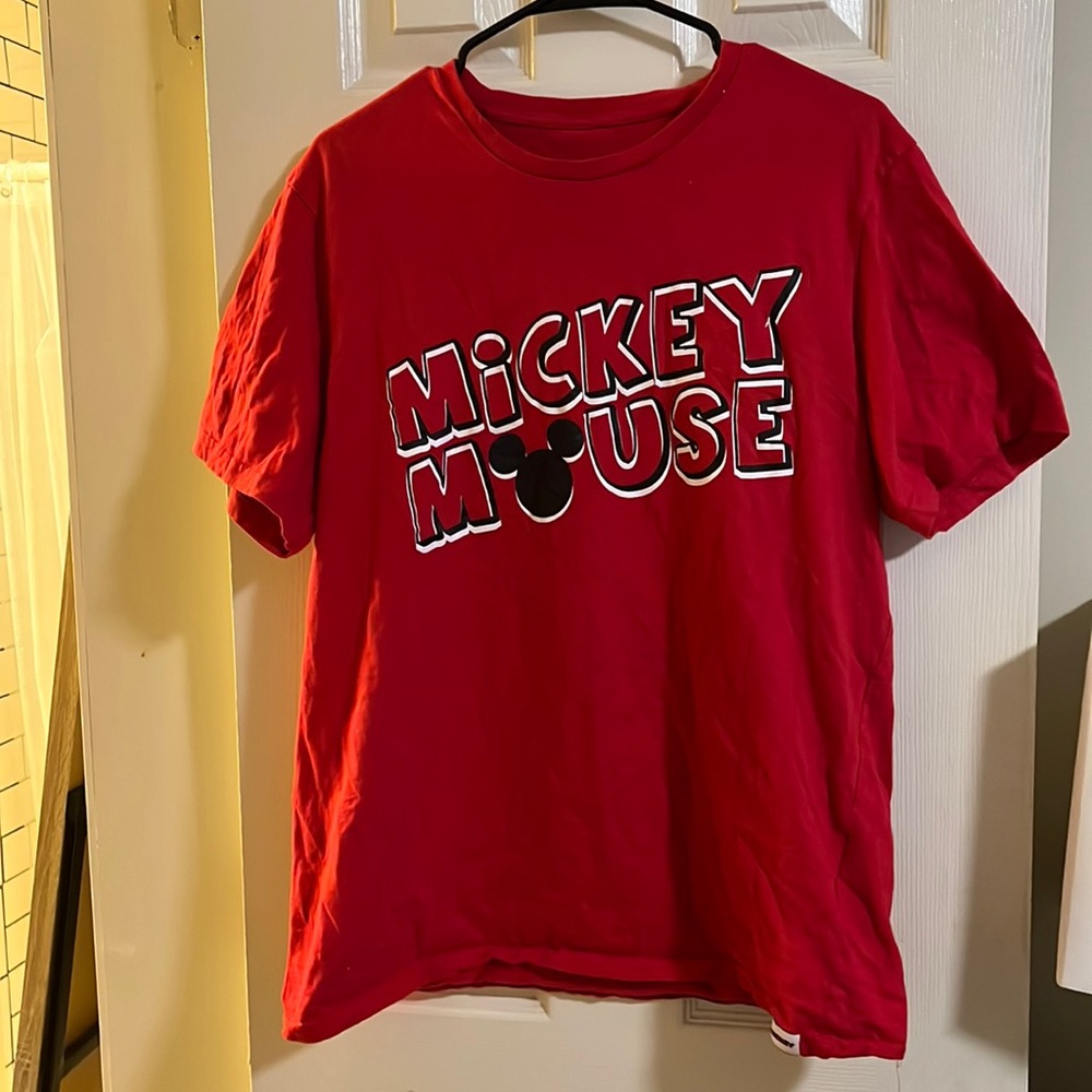 Men’s Large Disney Mickey Mouse T-Shirt, Red, No Tags